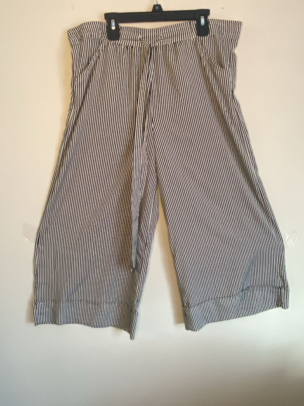Zara Black-and-White Pinstripe Wide-Leg Pants